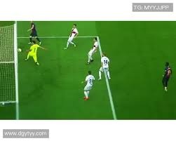 萨索罗对阵尤文图斯 来源：尤文官方推特萨索罗对阵尤文图斯 来源：尤文官方推特